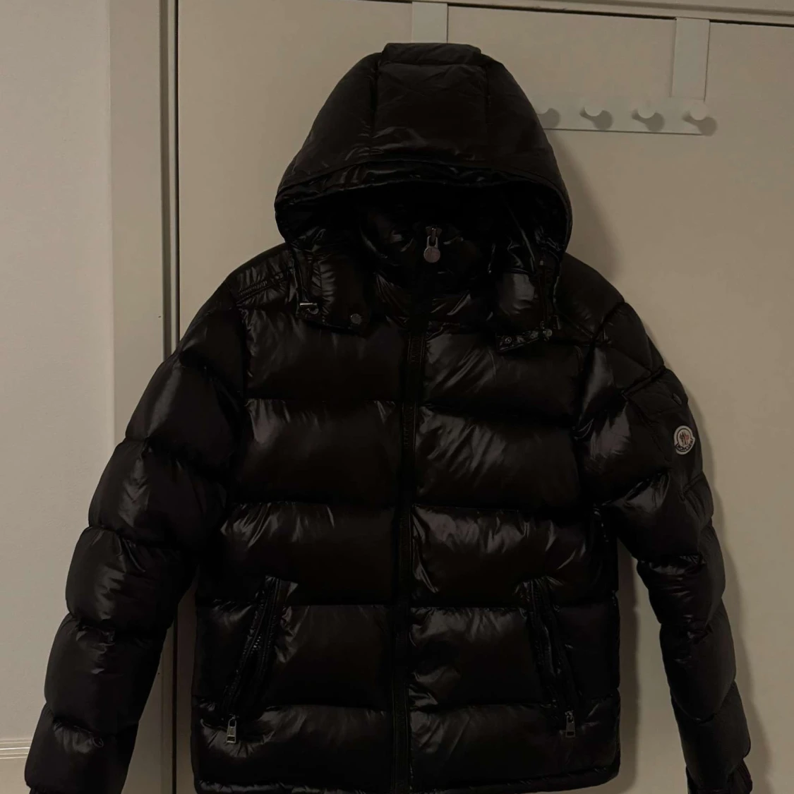 Svart dunjacka från Moncler - 1