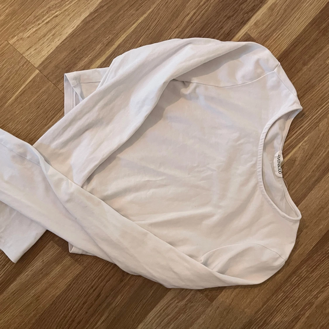 Vit långärmad croppad topp - 1