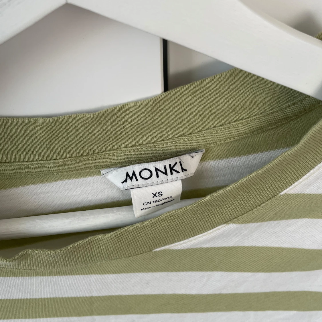 Randig långärmad tröja från Monki - 1