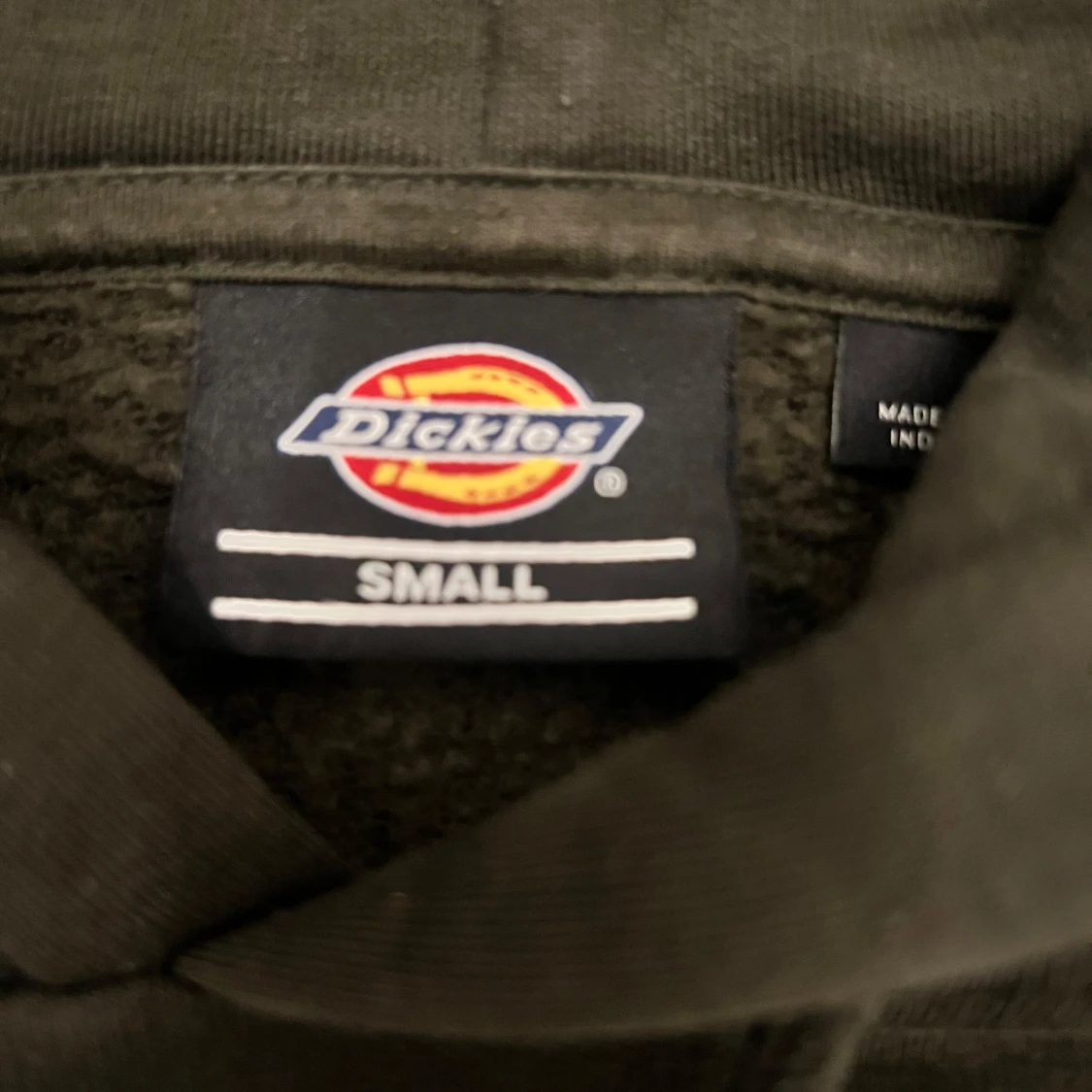 Olivgrön hoodie från Dickies - 2