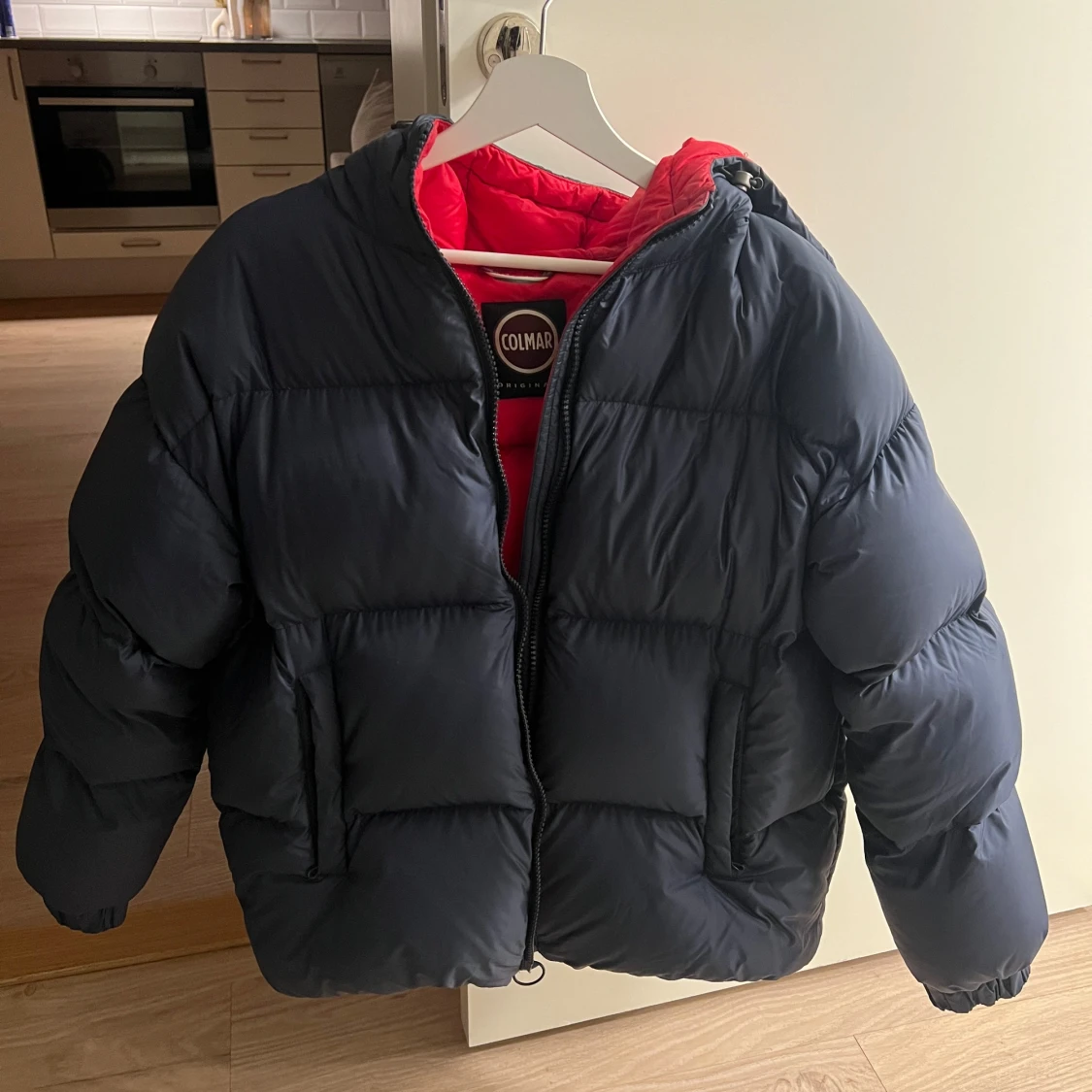 Mörkblå pufferjacka från Colmar - 92