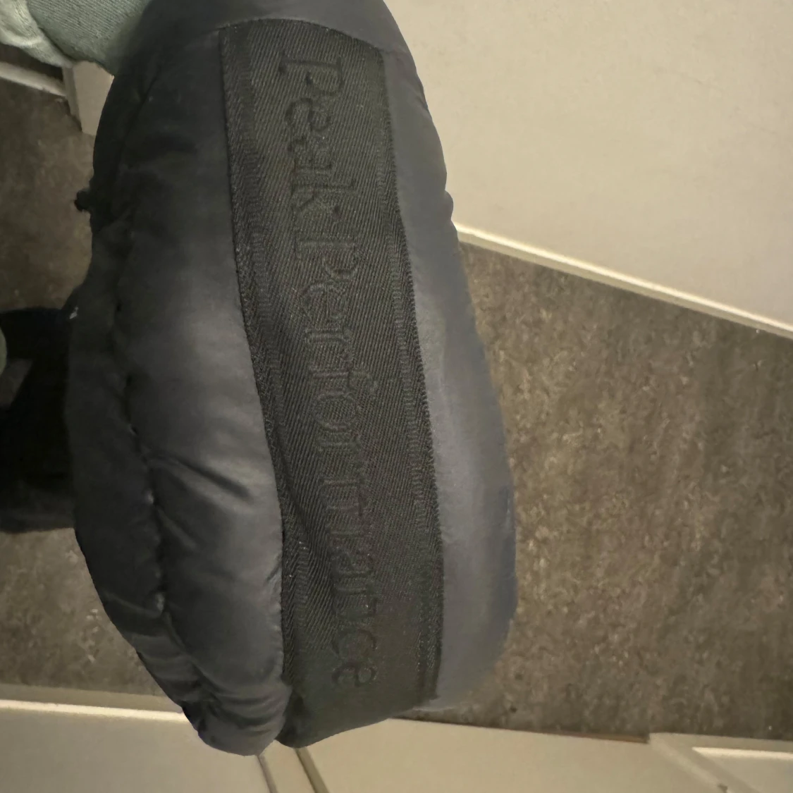 Svart jacka från Peak Performance - 90