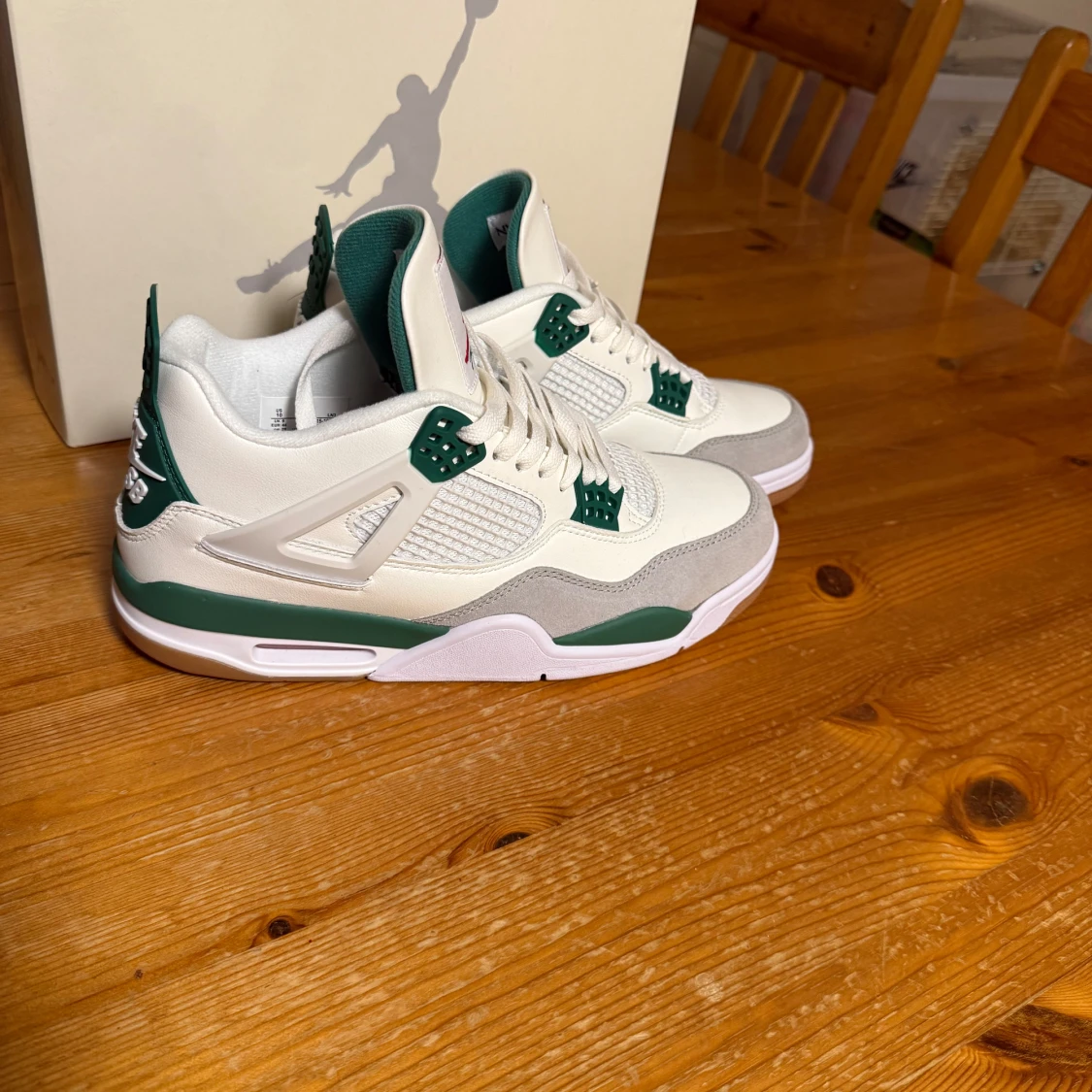 Nike Air Jordan 4 Pinegreen - 90