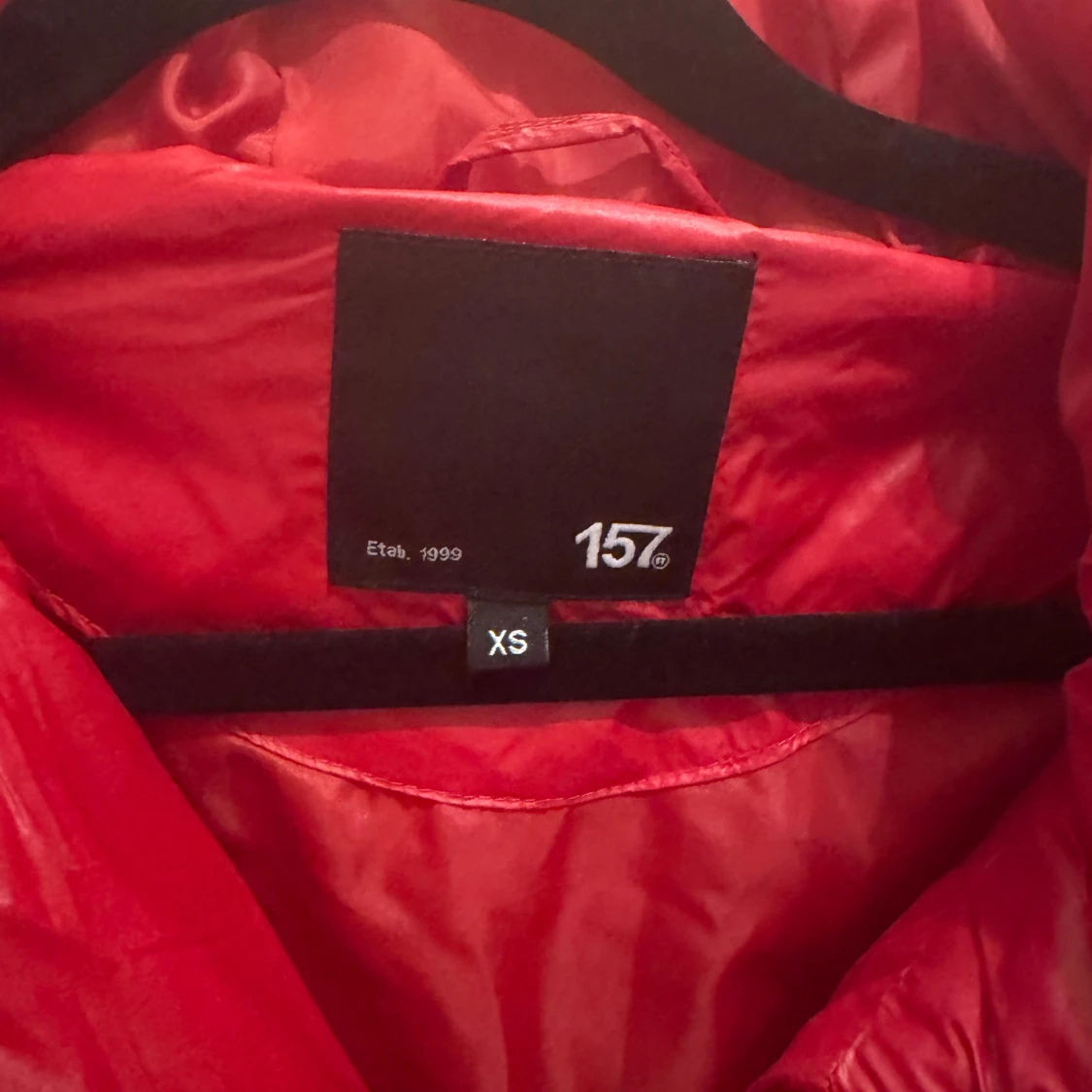 Röd pufferjacka från 157 - 91