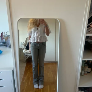 Ltb Jeans  - Gråa ltb jeans i storlek 27/32, modellen valerie