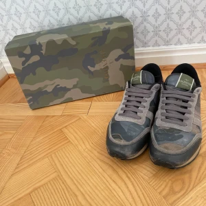Valentino rockrunners - Valentino rockrunners | Storlek 42 passar 43 | Sick 8/10 | Kontakta vid funderingar🕺