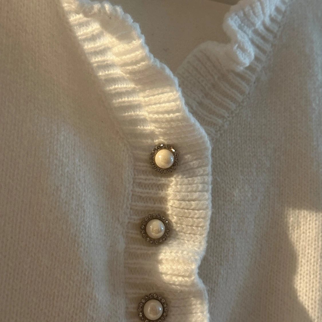 Stickad tröja🤍 - 90