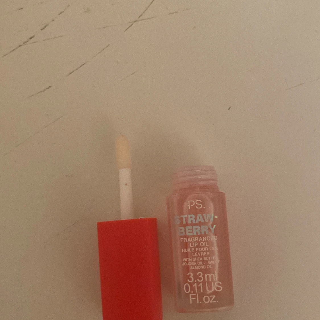 Läppolja med jordgubbsdoft - 90