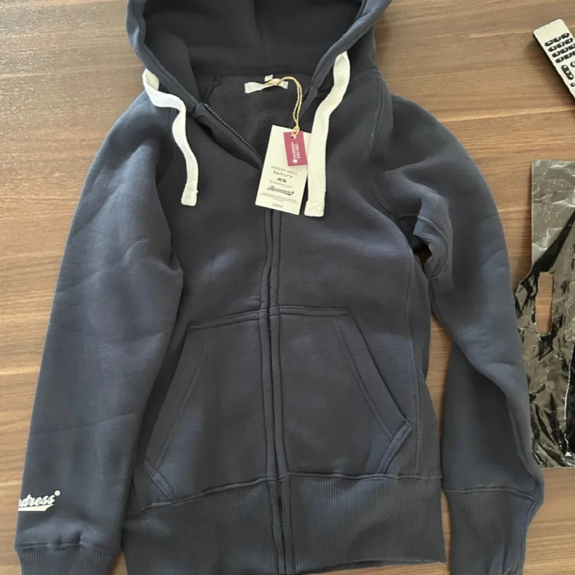 Ziphoodie från Russemerch