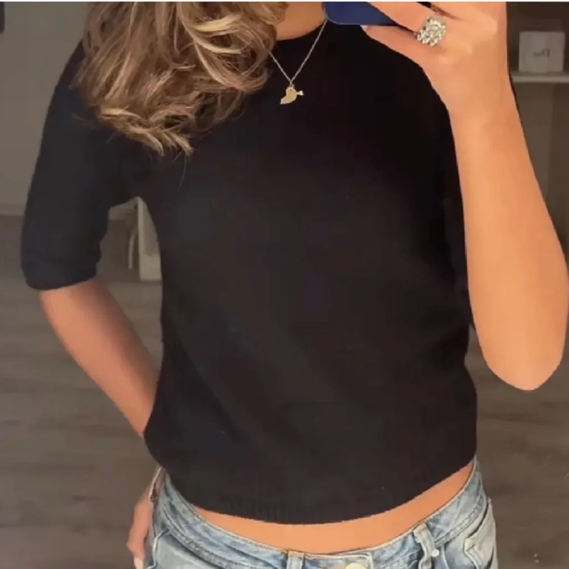 Svart tröja med trekvartsärm - 1