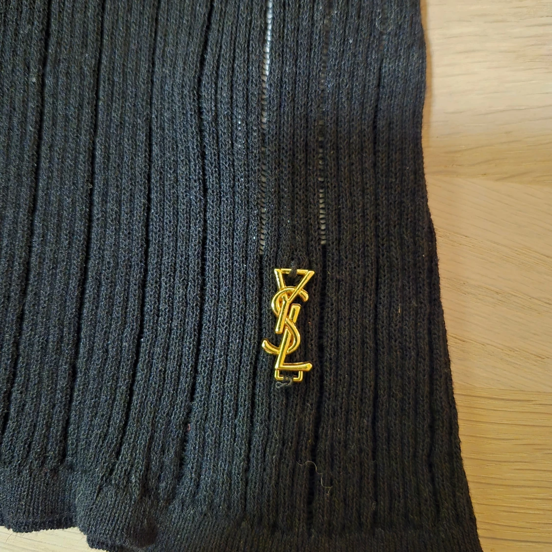 Svart ribbad tröja från YSL - 90