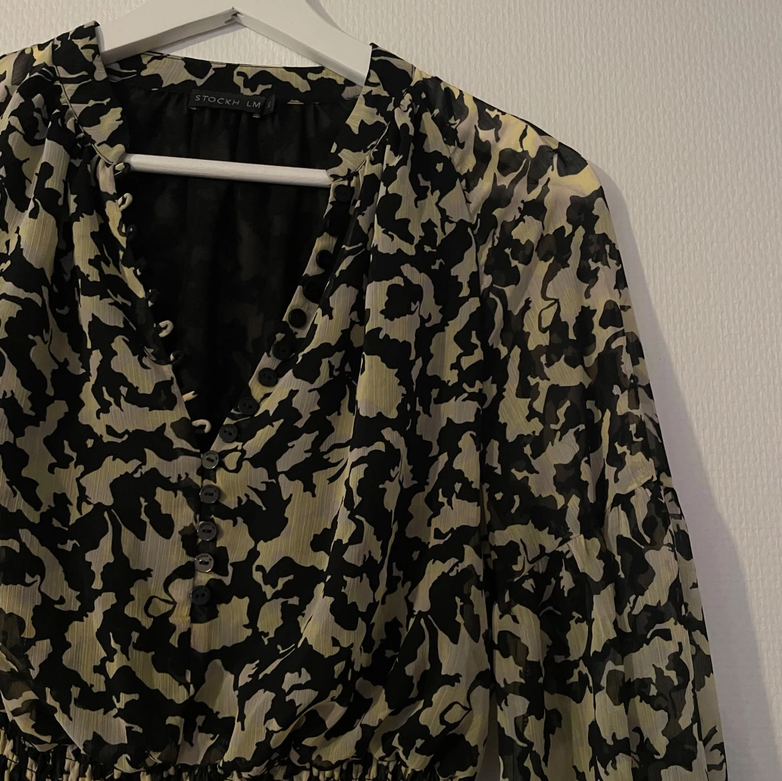 Mönstrad klänning från Stockh LM - 91
