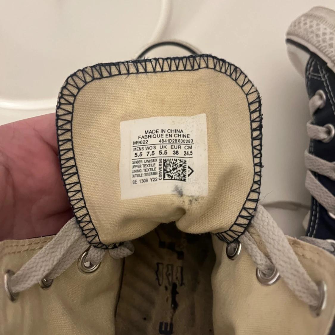 Blå sneakers med snörning - 1