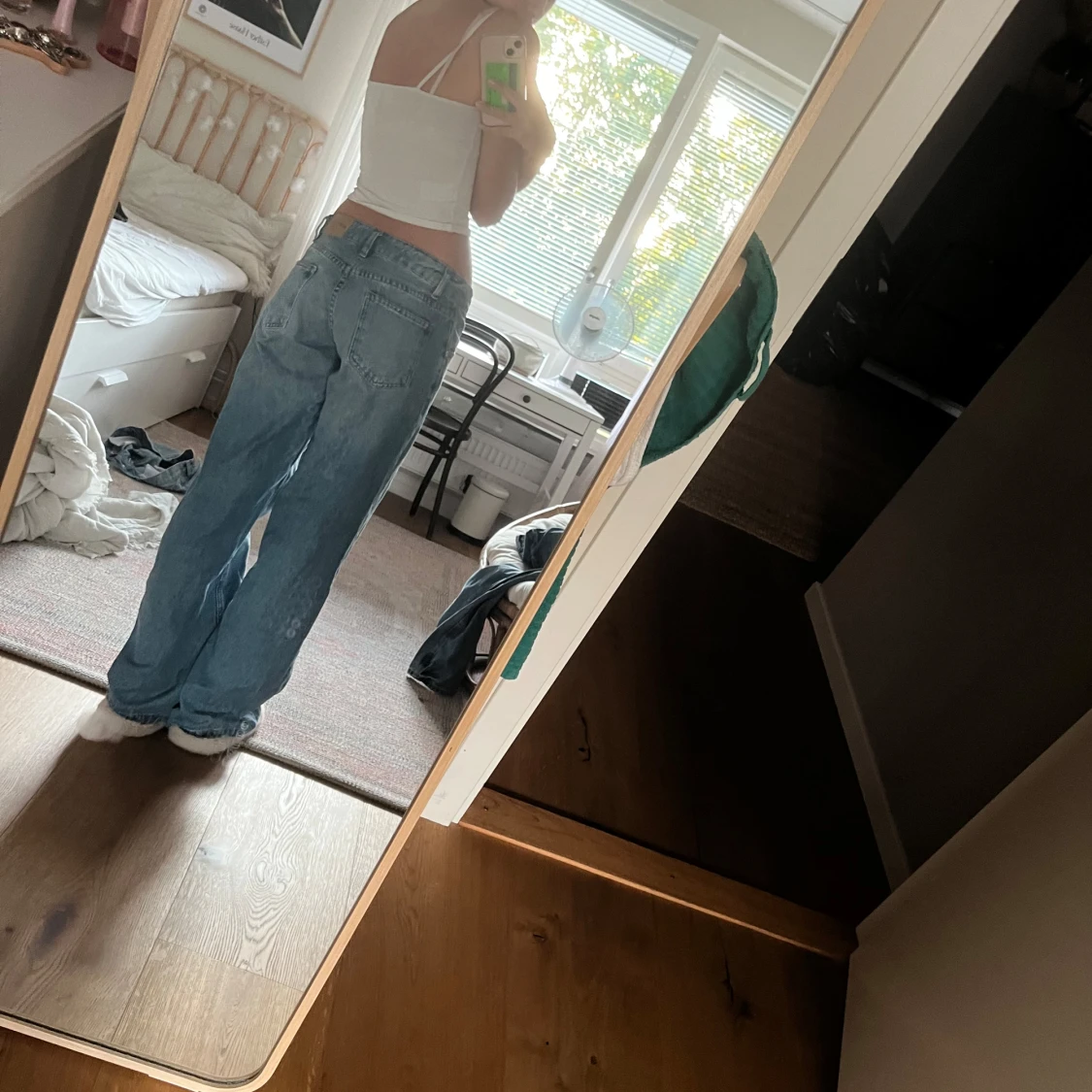 Baggy low waiste jeans från Motel