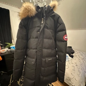 Canada goose parka - Good condition