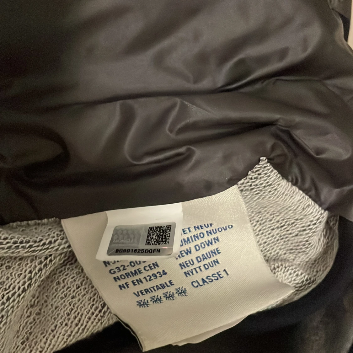 Moncler Cardigan XL, passar L - 91