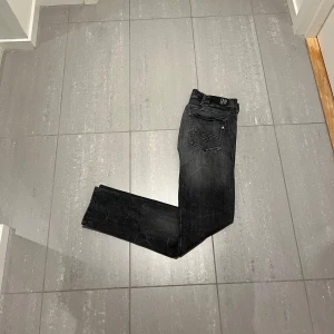 Replay Jeans - Säljer nu dessa Replay jeans, skriv för fler bilder/frågor🙌🏼