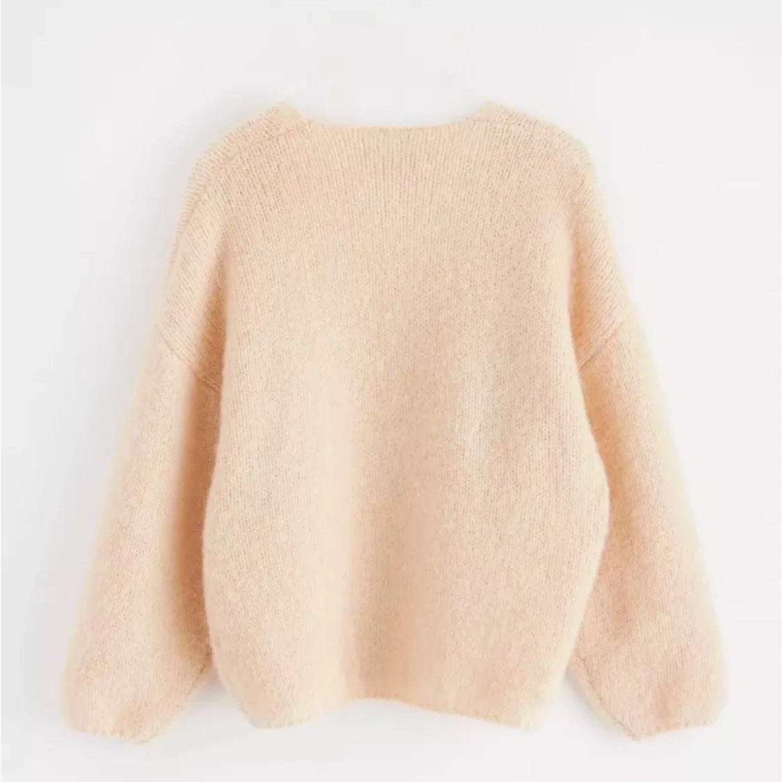 Beige fluffig kofta - 90