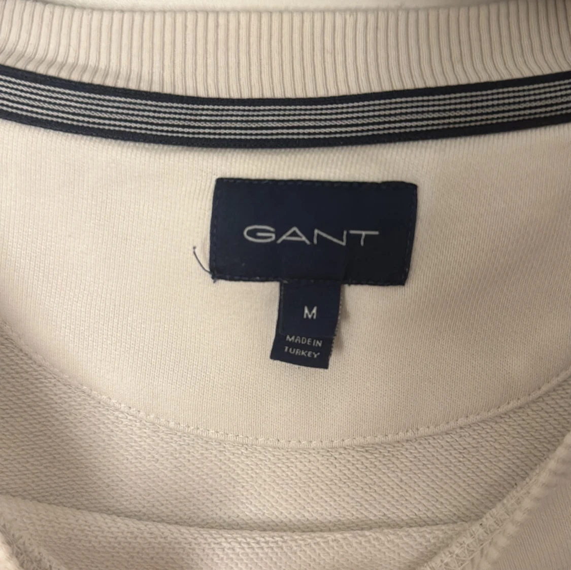Vit sweatshirt från GANT - 90