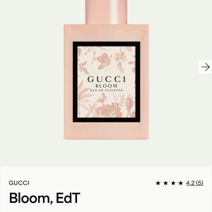 Gucci Bloom EdT - Säljer en Gucci Bloom EdT. Helt ny i sin förpackning, som inte ens e öppnad, priset kan disskuteras e villig att sänka vid snabb affär ☺️💘Nypris är runt 1500kr🌸🌸🌸