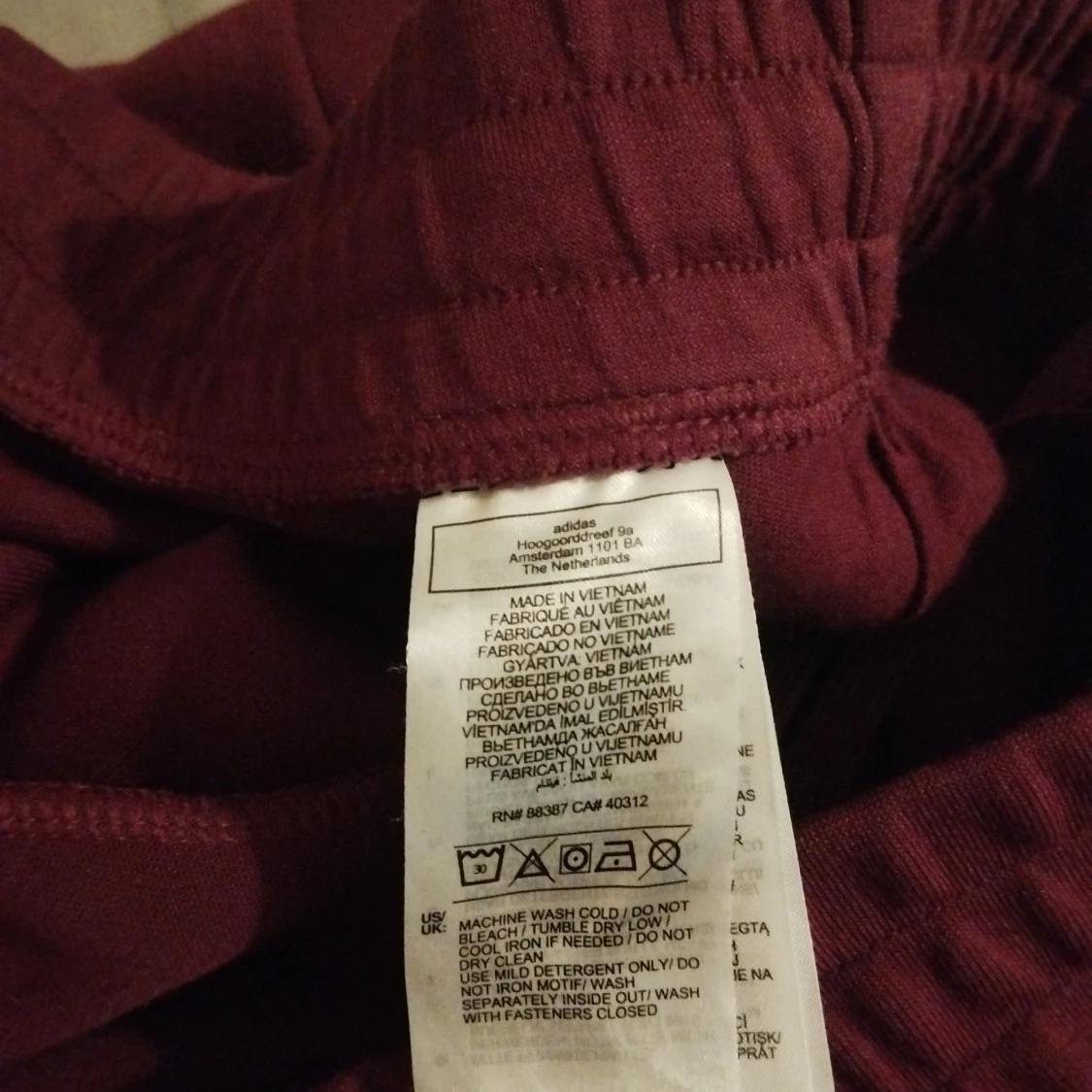 Vinröda med neon-orange  - 93