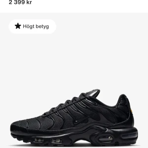 Nike air max plus - Svarta nike air max plus skor i storlek 38 1/2. 