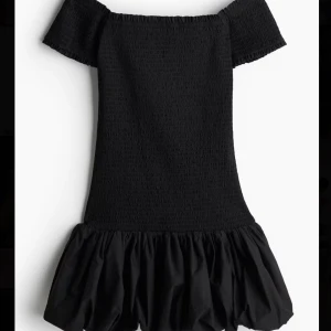 Hm klänning  - Xs. Aldrig använt.  