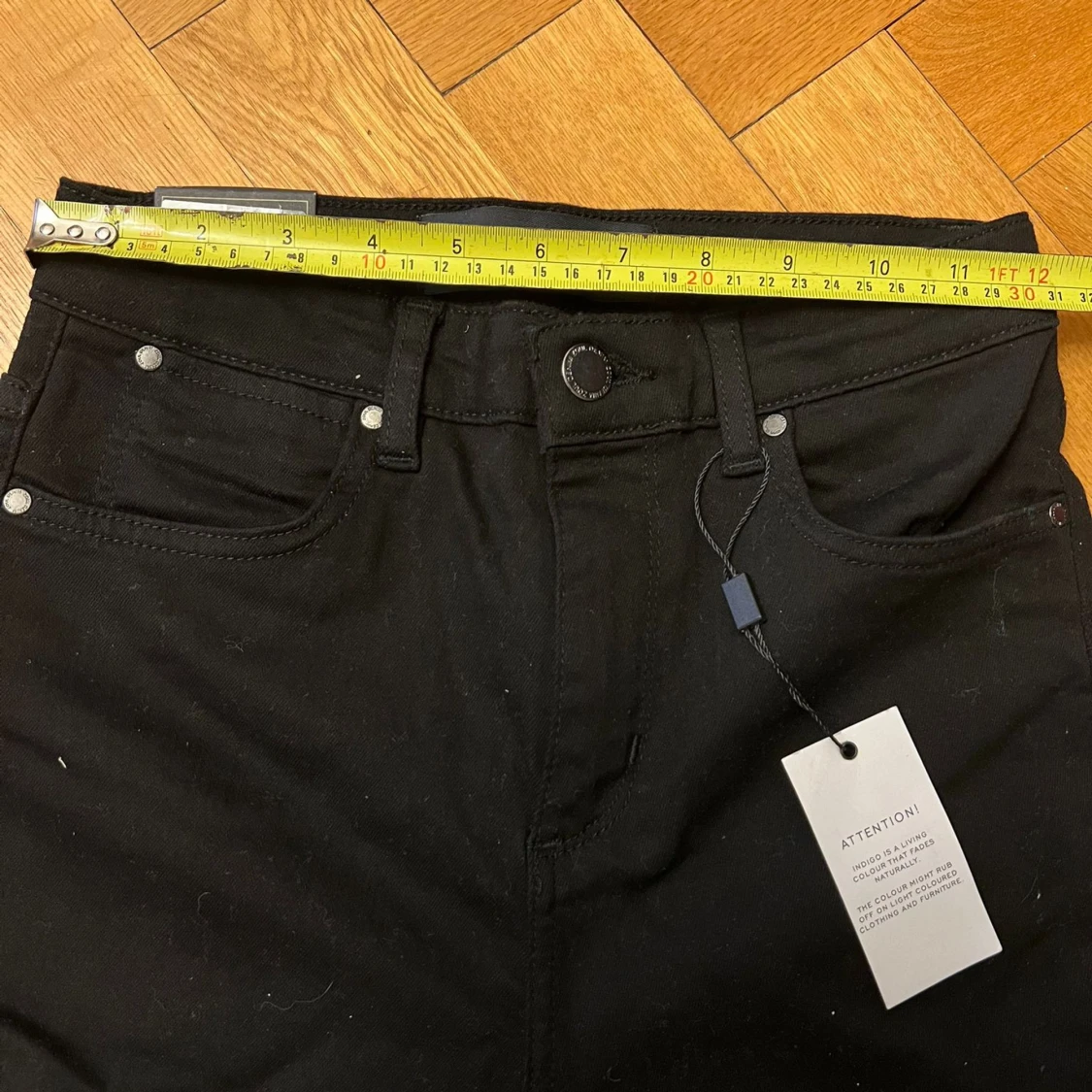 Svarta jeansbyxor - 91