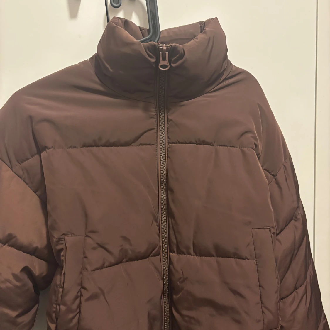 Brun pufferjacka från hm - 90