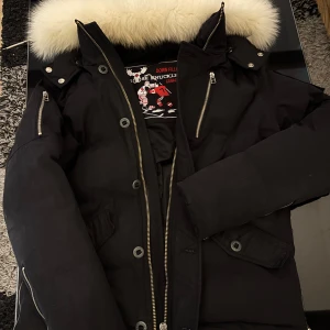 Moose knuckles jacka / storlek S/M - Gott skick, äkta päls. 
