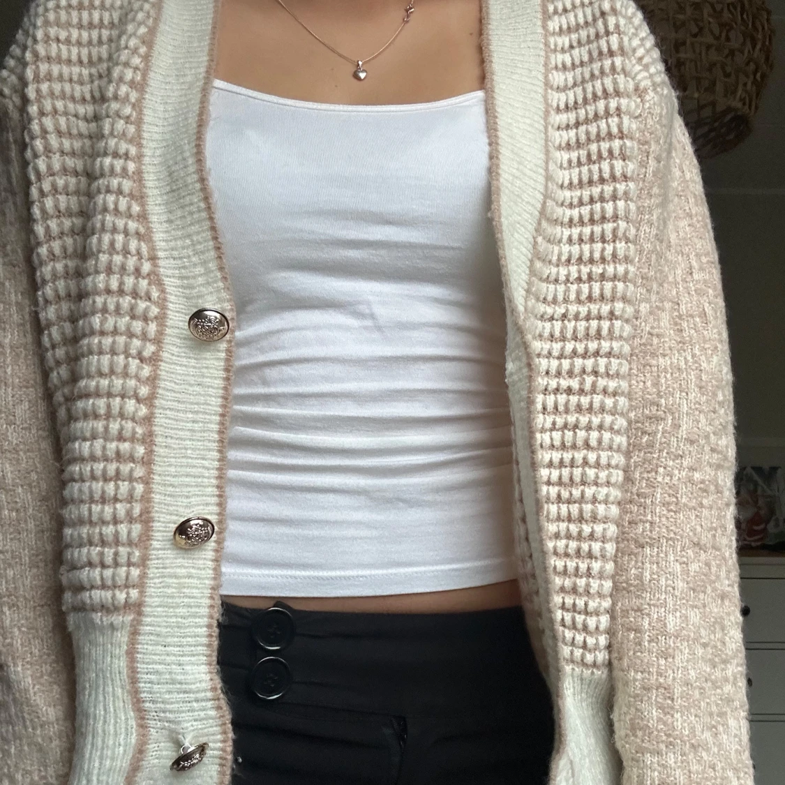 rosa vit stickad kofta med knappar - 90