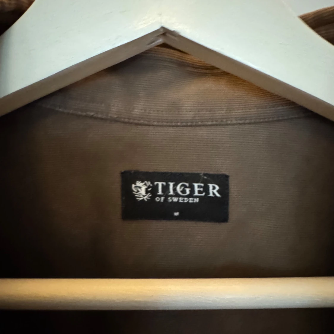 Beige overshirt från Tiger of Sweden - 91