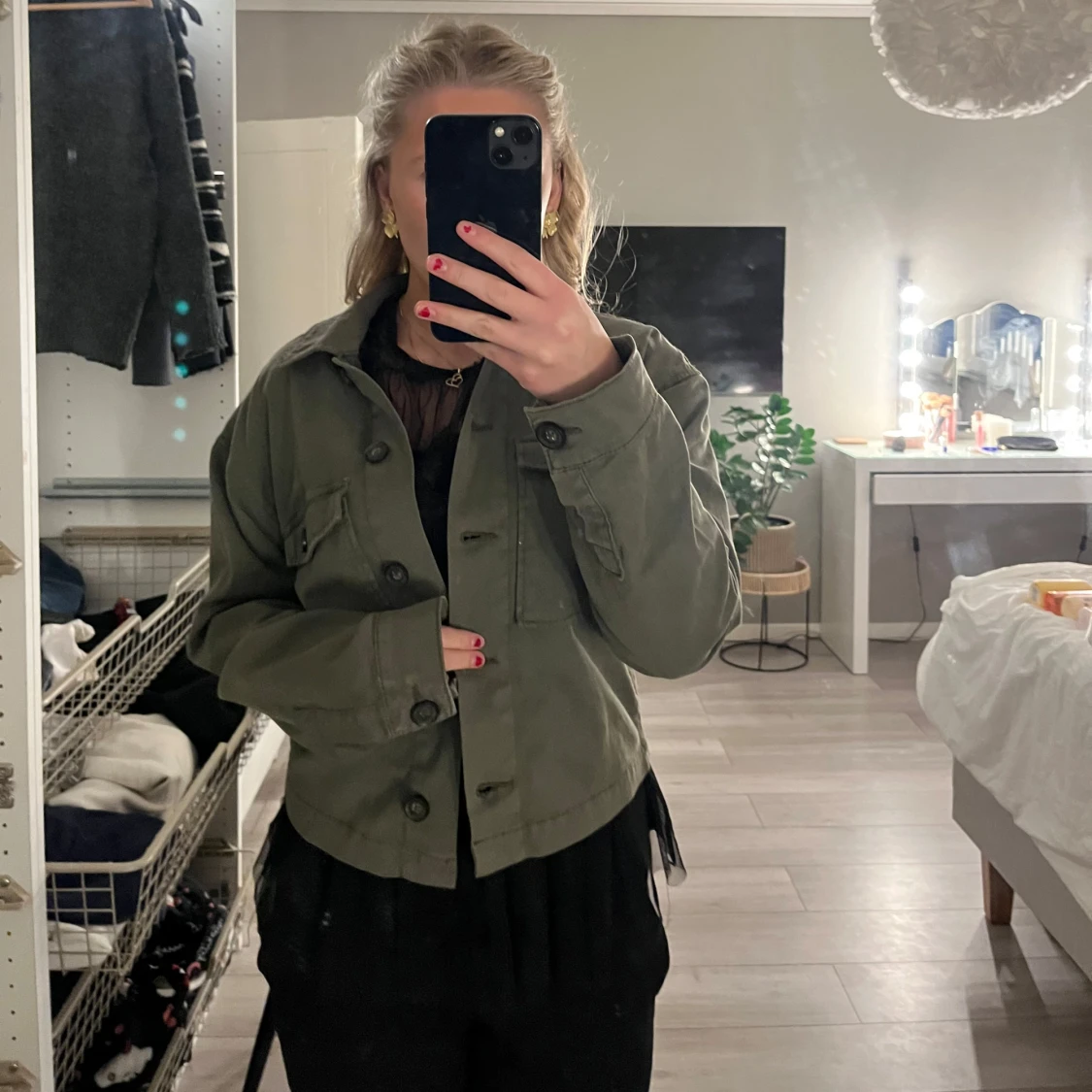 Grön jacka från Lindex - 91