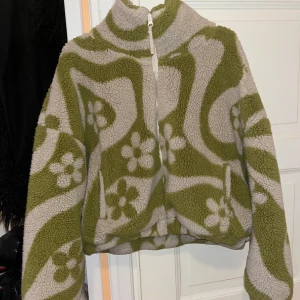 Mysig jacka  - Från Urban Outfitters strl xs 