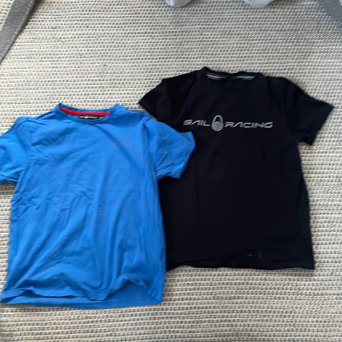 Två t-shirts från Sail Racing
