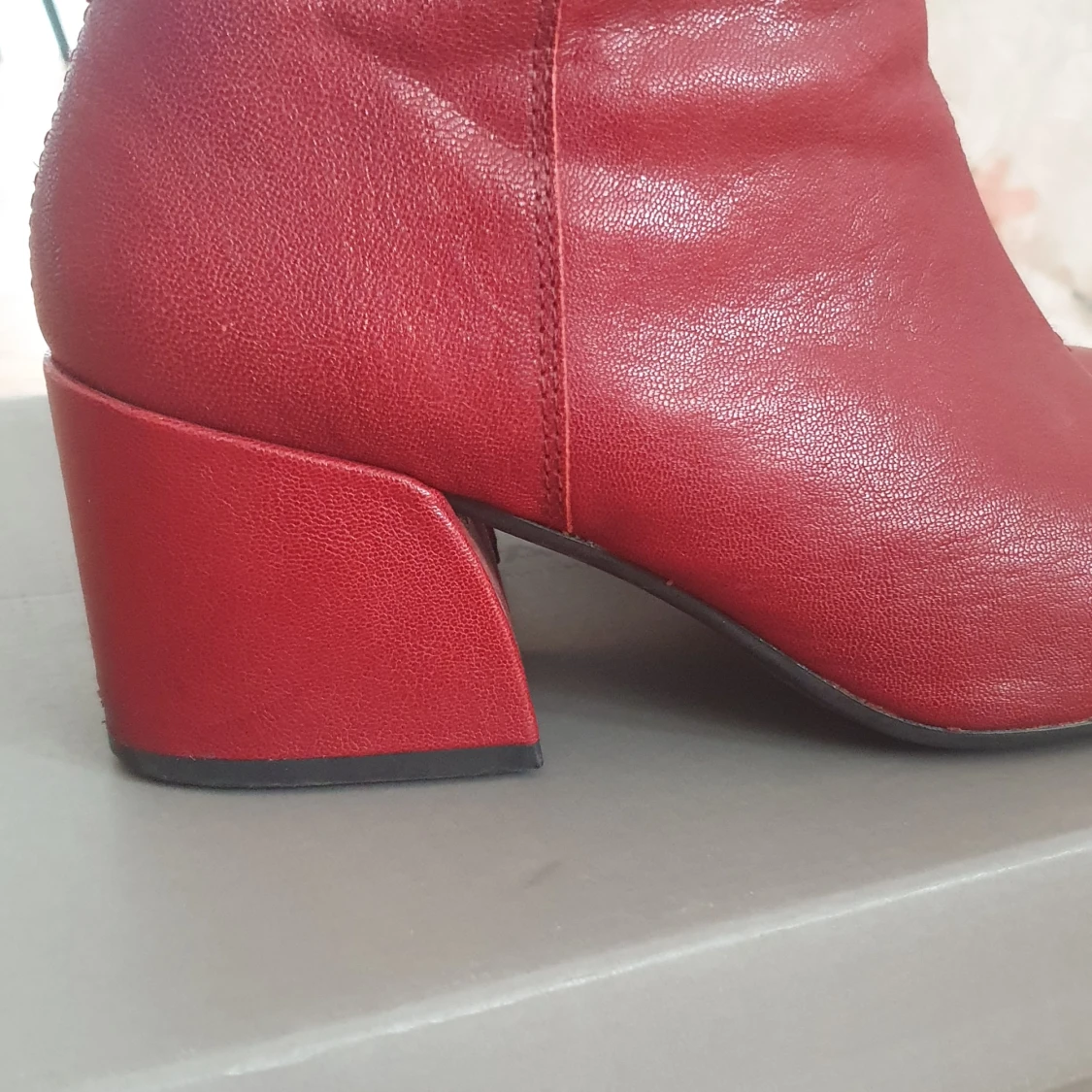 Röda boots med klack från Vagabond - 90