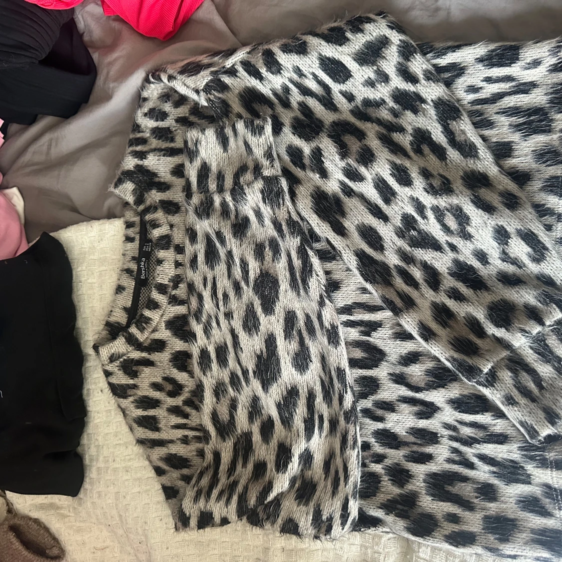 Jätte fin leopard stickad tröja - 90