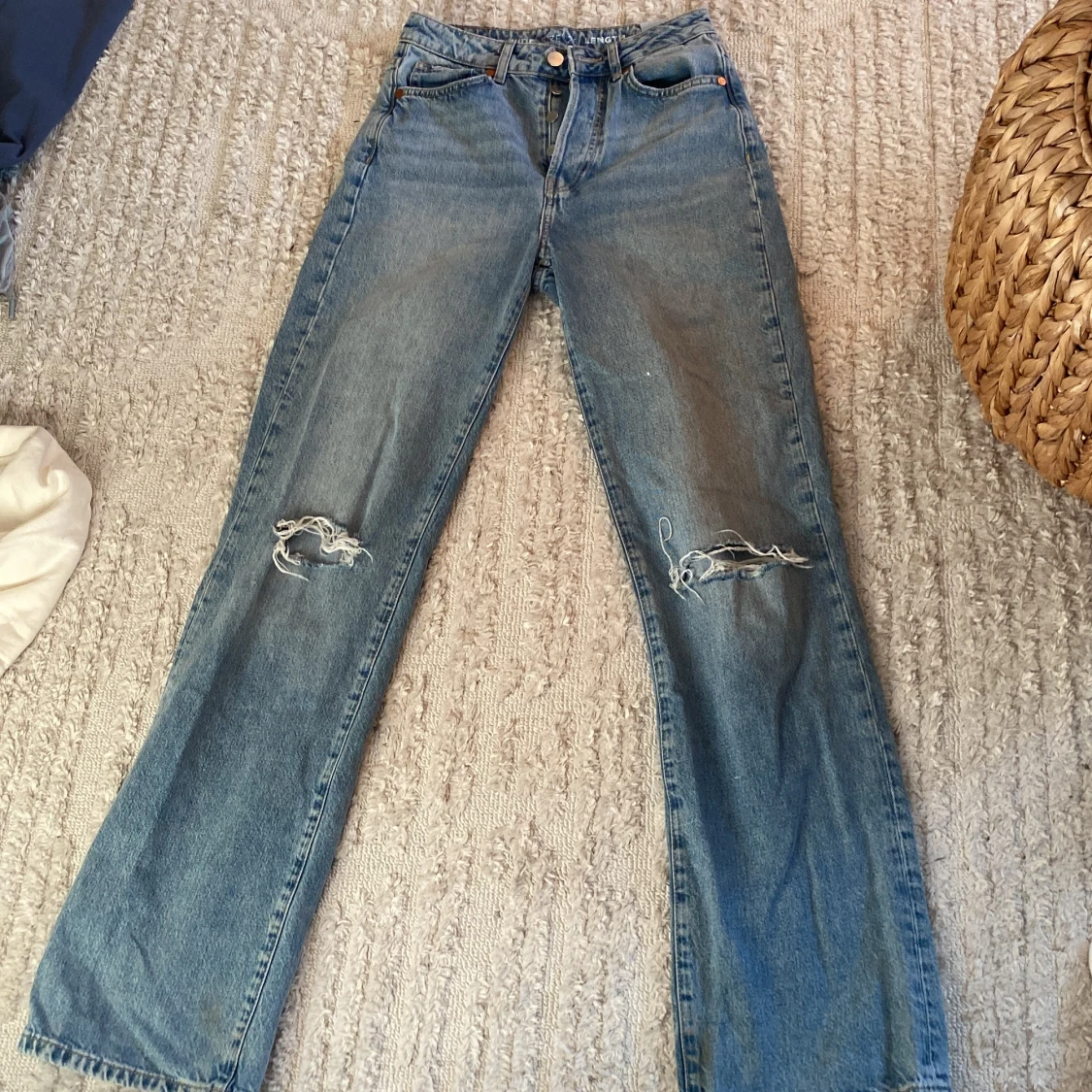 Blåa Bikbok jeans