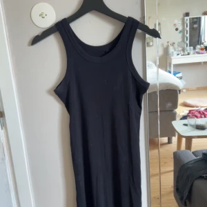 Fin tajt klänning  - Super super fin skön ribbad tajt klänning 