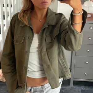 Grön jeansjacka - Superfin grön jeansjacka från KappAhl! 