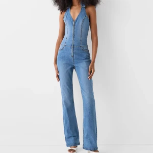 Byxdress - Super fin jeans byxdress som är helt oanvänd.