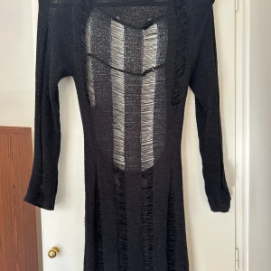 Klänning  - Super cool klänning från shein som jag använde på halloween så endast använd en gång, storlek xs men passar också s/m för den är stretchig.