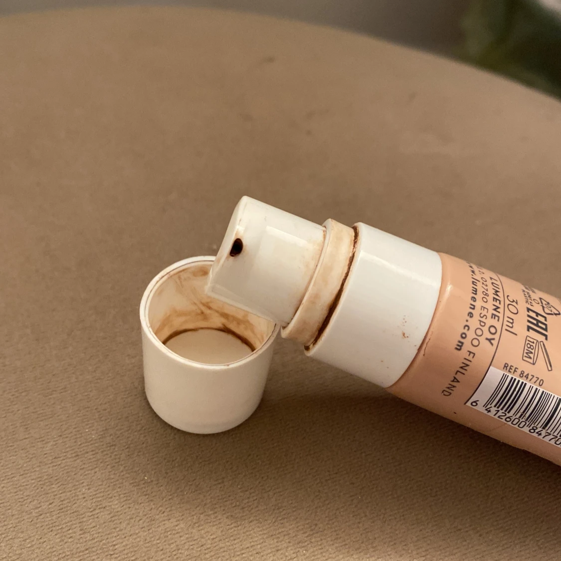 Lumene Stay Weightless Foundation - 90