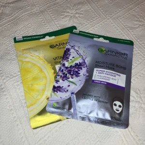 Ansiktsmask  - Behöver du återhämta dig? Gillar du spa hemma? Då är dessa perfekt! En Sheet mask berikad med vitamin C och hyaluronsyra. En annan sheet mask berikad med hyaluronsyra och lavendel. Hydrating and moisture bomb.   1 för 25, 2 för 40