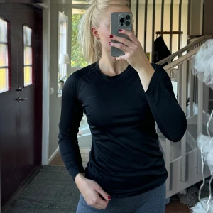 Träningströja   - Långärmad Träningströja 