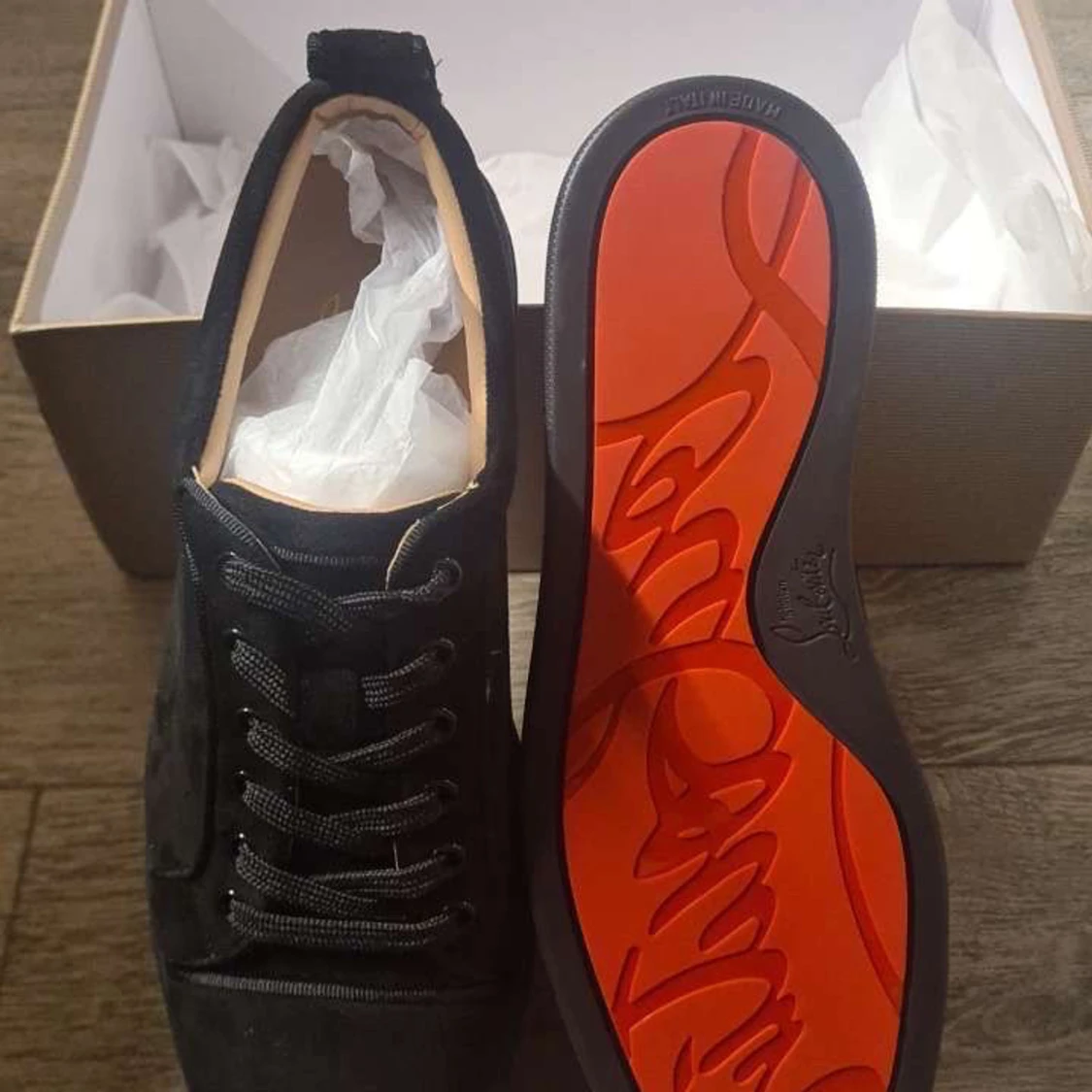 Christian Louboutin Paris - 90