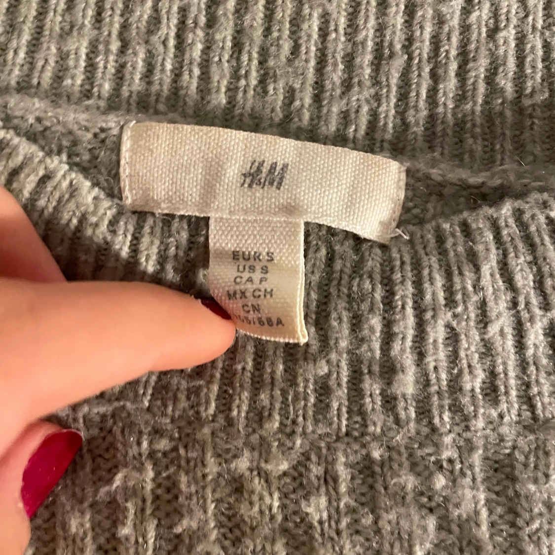 Grå ribbad tröja från H&M - 91