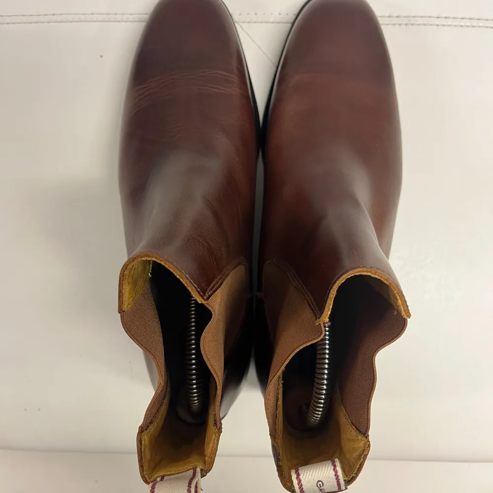 Gant boots i brunt läder.  Endast testade en gång, så är som nya.. Kengät.