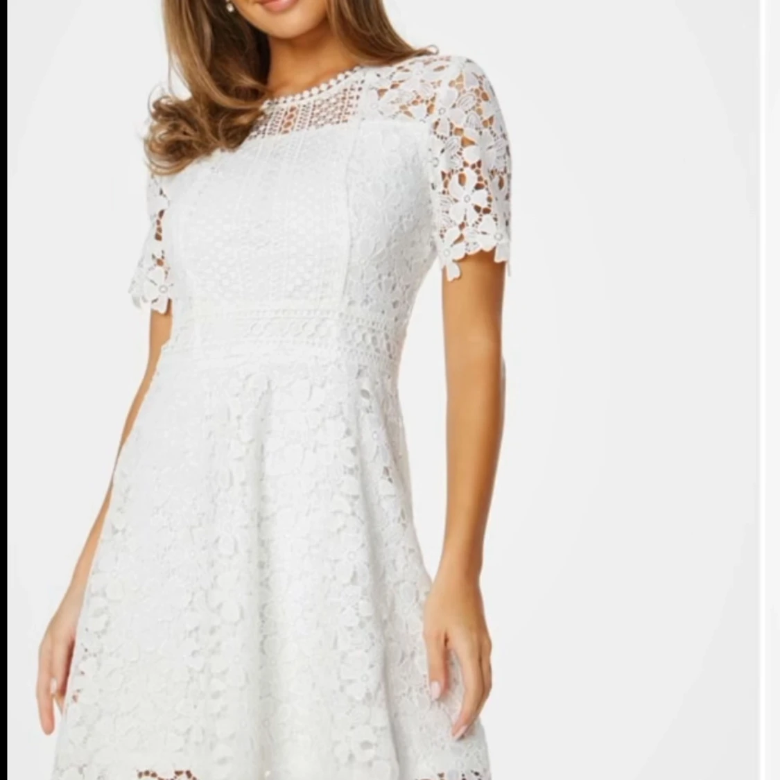 Vit spetsklänning från bubbelroom - 1