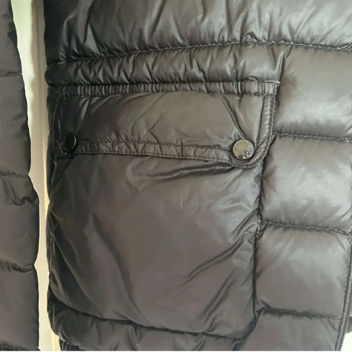 Svart dunjacka från Moncler - 3